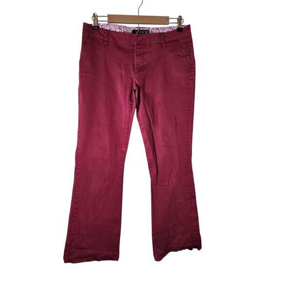 VOLCOM Burgundy Low-Rise Cotton Flare Skater Street Jeans Pants SZ 9 - Picture 1 of 11